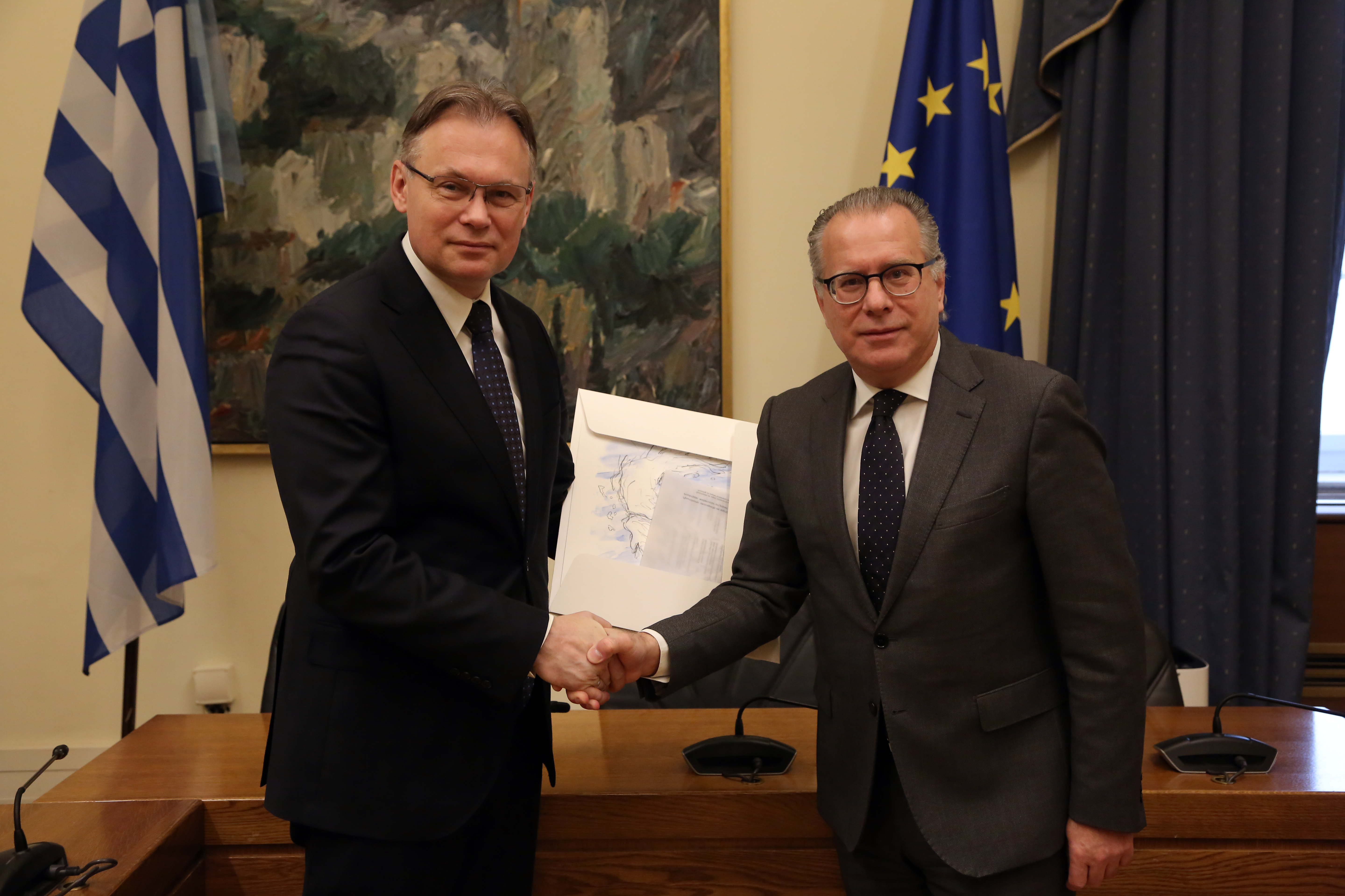R&#233;union de Μ. Koumoutsakos avec le vice-ministre des affaires &#233;trang&#232;res de Pologne, M. Arkadiusz Mylarczyk