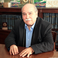 Interview of the President of the Hellenic Parliament; Mr. Nikolaos Voutsis at the Portuguese newspaper DI&#193;RIO DE NOT&#205;CIAS in the occasion of his formal visit in Portugal. 
