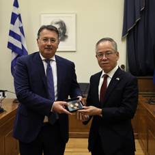 Συνάντηση του Προέδρου της Κοινοβουλευτικής Ομάδας Φιλίας Ελλάδας – Ιαπωνίας με τον απερχόμενο Πρέσβη της Ιαπωνίας