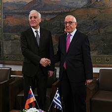 Συνάντηση του Προέδρου της Βουλής των Ελλήνων με τον Πρόεδρο της Δημοκρατίας της Αρμενίας