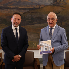 Την Έκθεση για τη Νομισματική Πολιτική 2024-2025 υπέβαλε στον Πρόεδρο της Βουλής των Ελλήνων ο Διοικητής της Τραπέζης της Ελλάδος