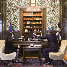 Παράδοση του Πορίσματος της Εξεταστικής για τον ΟΠΕΚΕΠΕ στον Πρόεδρο της Βουλής