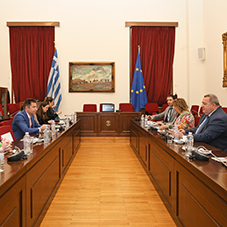 Επίσκεψη συνεργατών-μελών του Κογκρέσου των ΗΠΑ στη Βουλή των Ελλήνων και συνάντηση με τον Ευριπίδη Στυλιανίδη