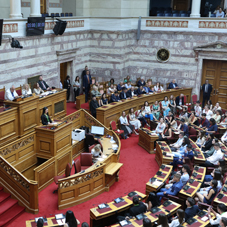 Βουλή των Εφήβων: Μήνυμα ελπίδας και αισιοδοξίας για το μέλλον από τους έφηβους βουλευτές και τον Πρόεδρο της Βουλής