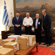 Η Βουλή των Ελλήνων προσφέρει ιατρικό και φαρμακευτικό εξοπλισμό στον ομογενειακό Δήμο Δρόπολης-Πωγωνίου της Βόρειας Ηπείρου Ν. Κακλαμάνης: Η Βουλή των Ελλήνων πάντα στο πλευρό των Ελλήνων της Βόρειας Ηπείρου