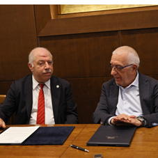 Υπογραφή Μνημονίου μεταξύ Βουλής των Ελλήνων  και Πανεπιστημίου Πειραιά 