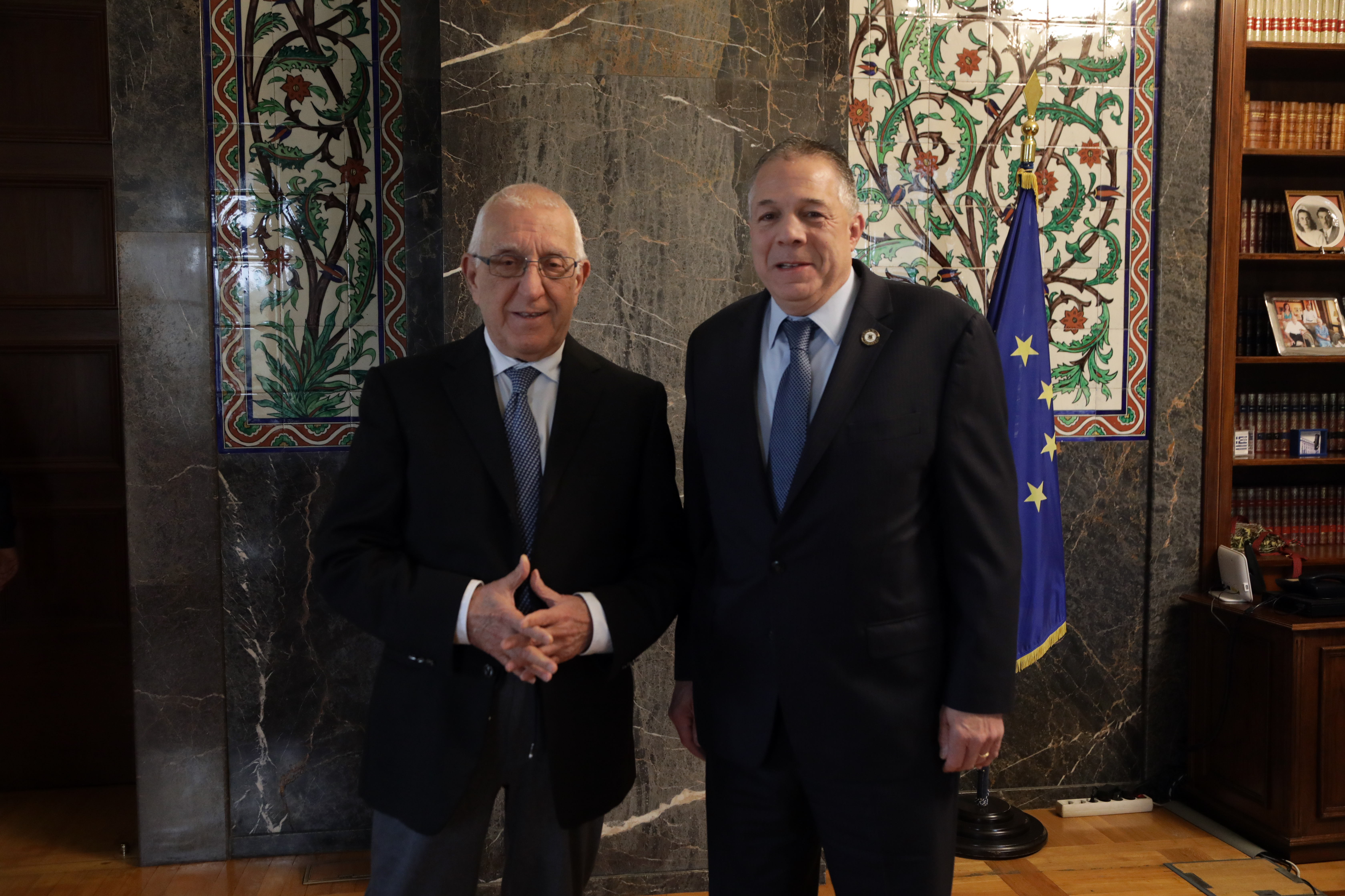 President of Parliament meets with President of World Hellenic Inter-Parliamentary Association (WHIA)