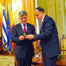 Διμερείς επαφές του Προέδρου της Βουλής στο Βουκουρέστι