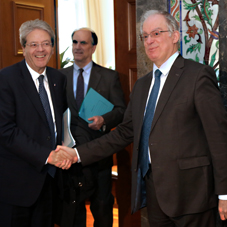 Meeting of the President of the Hellenic Parliament with the Commissioner for the Economy 