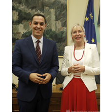 R&#233;union d’un membre de la commission de la recherche et de la technologie du Parlement hell&#233;nique avec la ministre de la strat&#233;gie num&#233;rique et du d&#233;veloppement de l’Etat populaire de Hesse