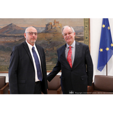 R&#233;union du Pr&#233;sident du Parlement hell&#233;nique avec le nouvel Ambassadeur d’Isra&#235;l