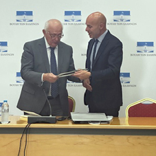Συνάντηση του Προέδρου της Ομάδας Φιλίας Ελλάδας– Κούβας με τον Πρέσβη της Κούβας στη χώρα μας