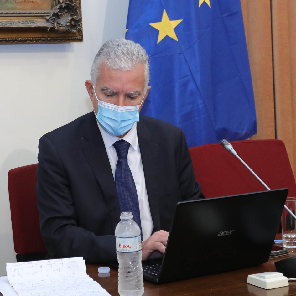 T&#233;l&#233;conf&#233;rence des Commissions des Affaires europ&#233;ennes des parlements nationaux de l&#39;UE avec la commissaire &#224; l&#39;&#233;nergie