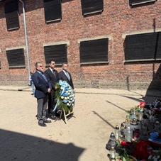 Τις εργασίες αποπεράτωσης της μόνιμης έκθεσης της Ελλάδας στη μνήμη των Ελλήνων Εβραίων υπό την αιγίδα της Βουλής στο Μουσείο του Άουσβιτς επέβλεψε το Προεδρείο της Ομάδας Φιλίας Ελλάδας-Πολωνίας 