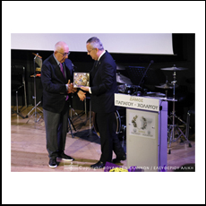 Με το &#171;Βραβείο Περικλέους&#187; τιμήθηκε ο Πρόεδρος της Βουλής των Ελλήνων - Ν. Κακλαμάνης: &#171;Μέσα σε καιρούς δύσκολους, να την αγαπάτε τη Βουλή και να τη στηρίζετε – θα υπερασπιστώ την αξιοπρέπεια του Κοινοβουλίου και των συναδέρφων μου&#187;