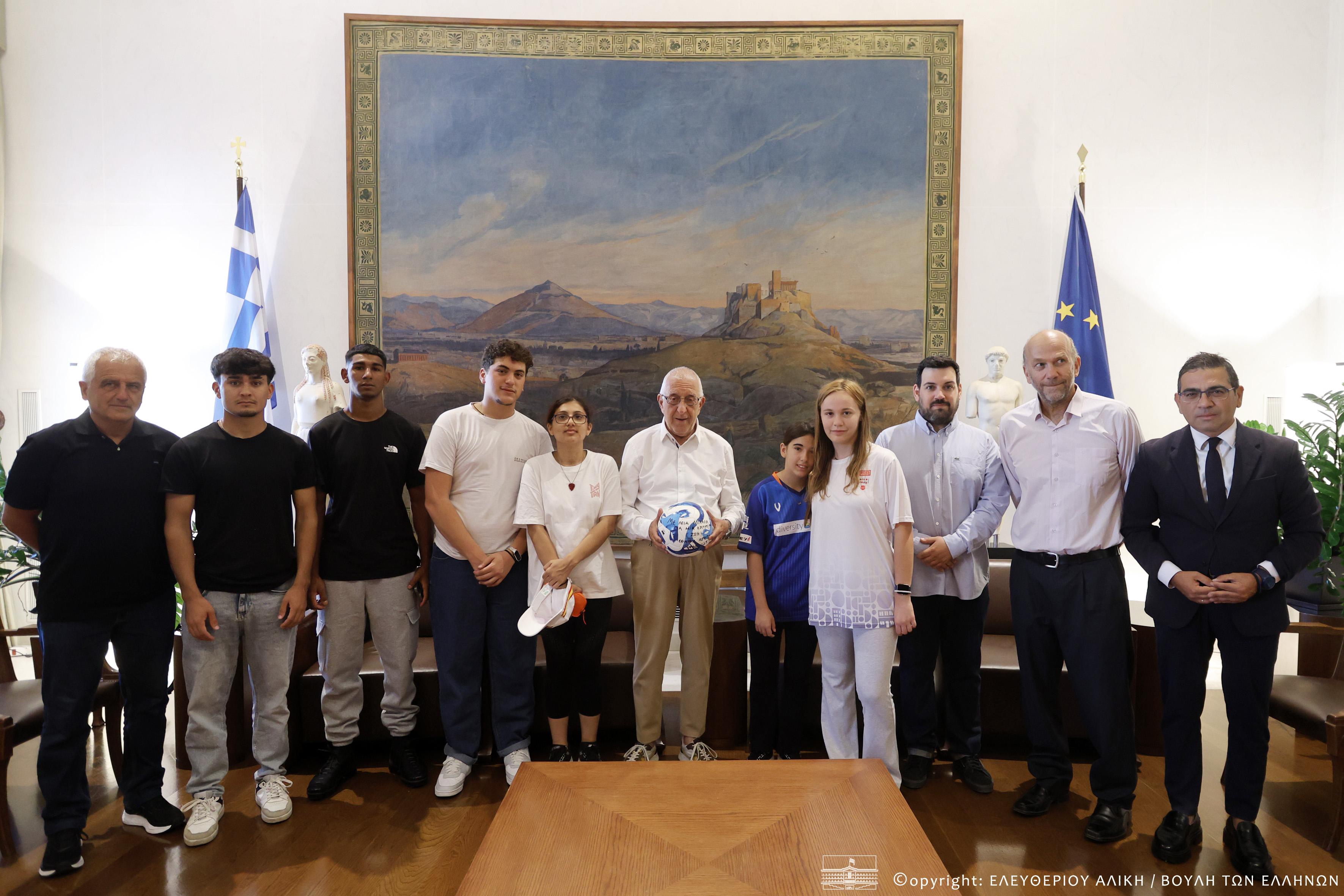 Συνάντηση του Προέδρου της Βουλής των Ελλήνων με την Εθνική Ομάδα Αστέγων
